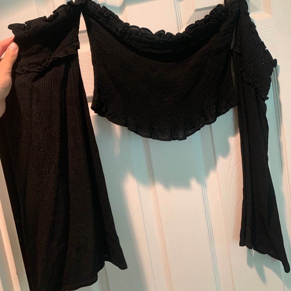 Off the shoulder crop top!